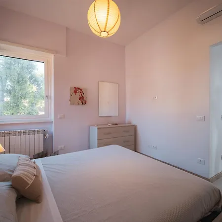 Silvia Fregene Villa *
